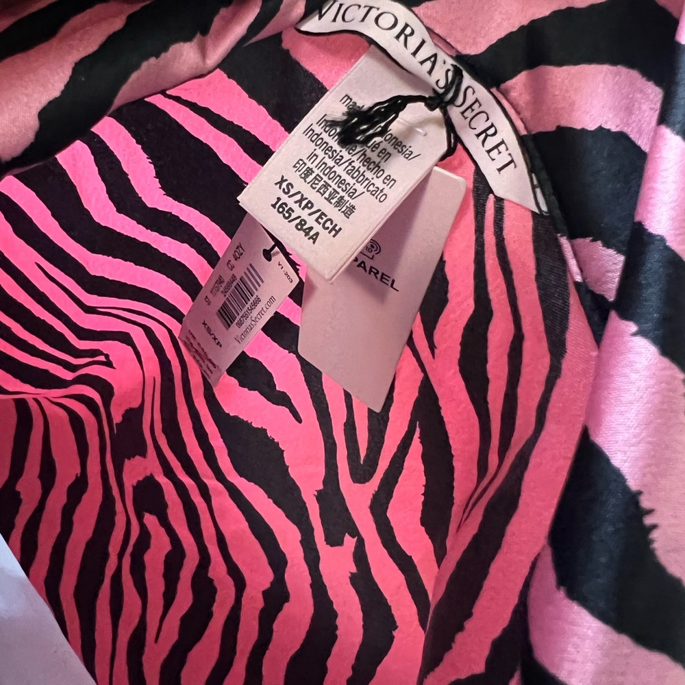 Victoria’s Secret women pajamas top. Size Xs - Picture 5 of 12